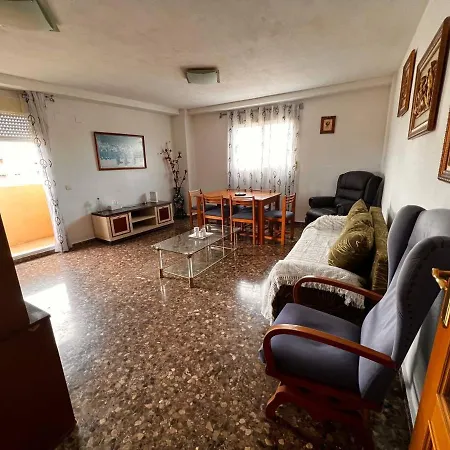 Piso Completo Cerca De La Estacion Del Ave Apartamento *
