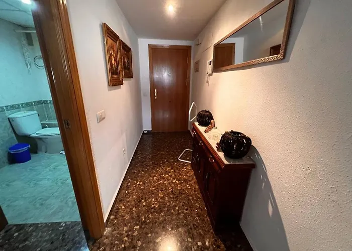 Piso Completo Cerca De La Estacion Del Ave * 瓦伦西亚